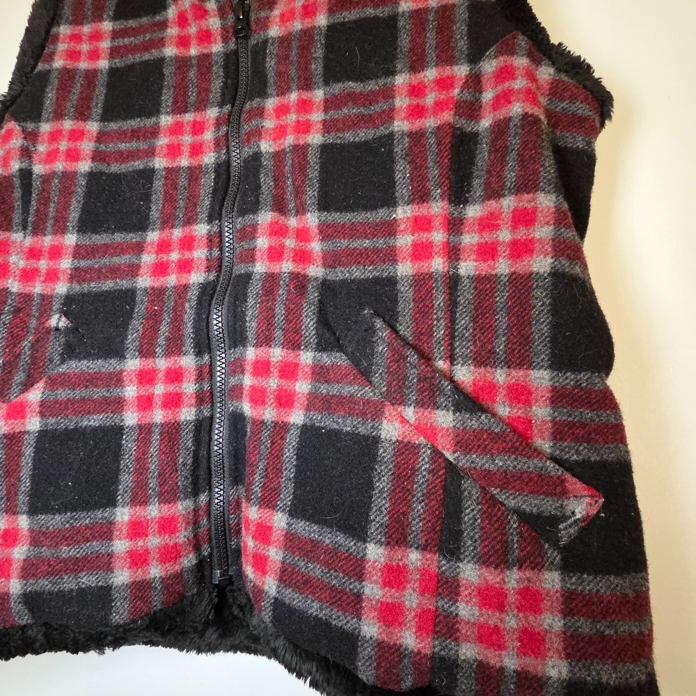 Woolrich Women's Vest Size M Black Red Plaid Faux Fur Lined Pockets Wool Blend - Picture 5 of 11